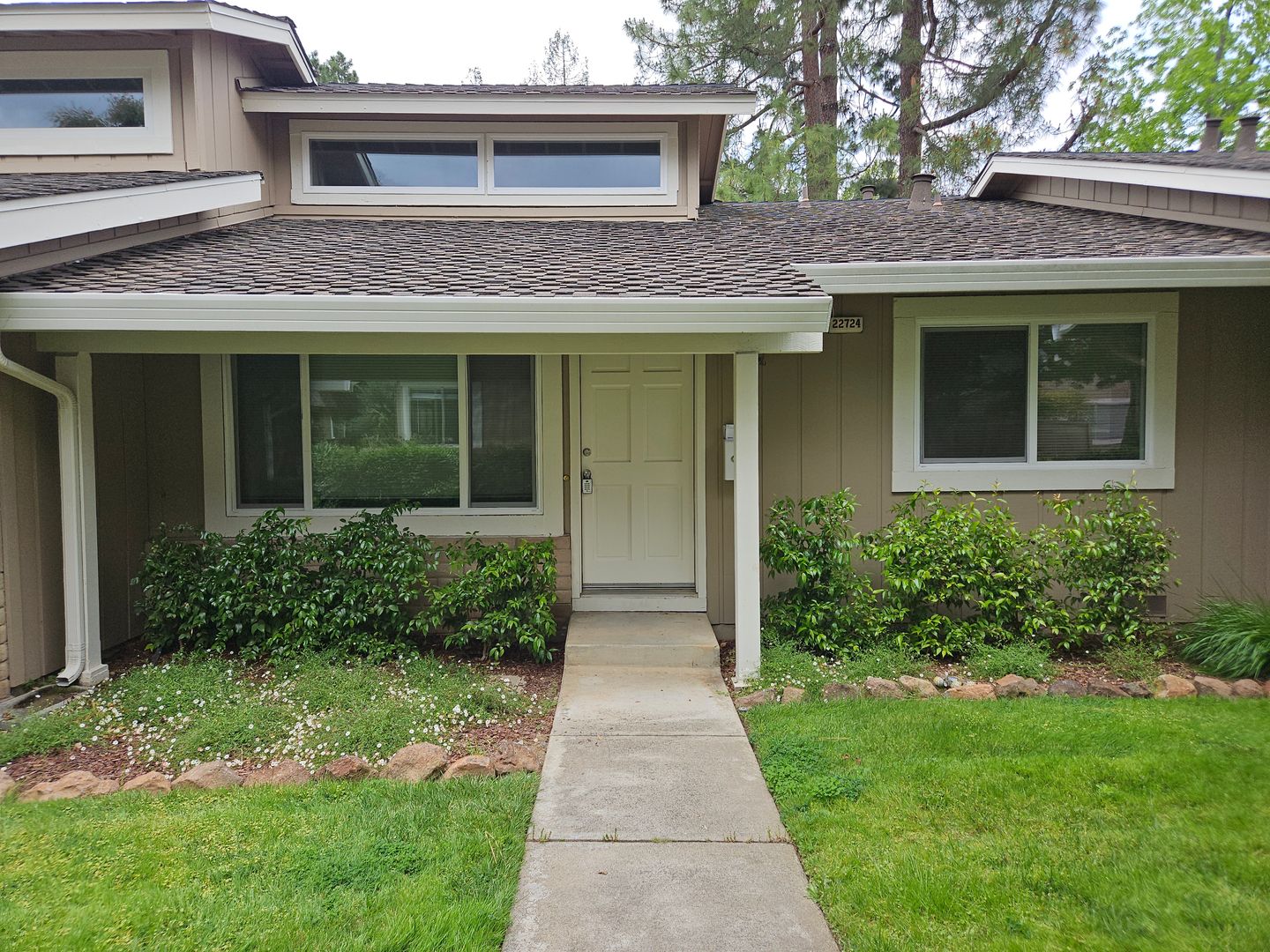 Cupertino Condo: 22724 Majestic Oak Way