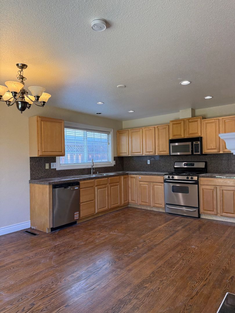 San Jose House: 1767 Cardel Way
