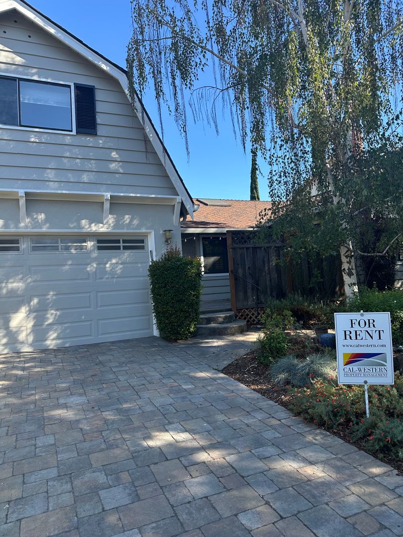 San Jose House: 1232 Brenton Avenue