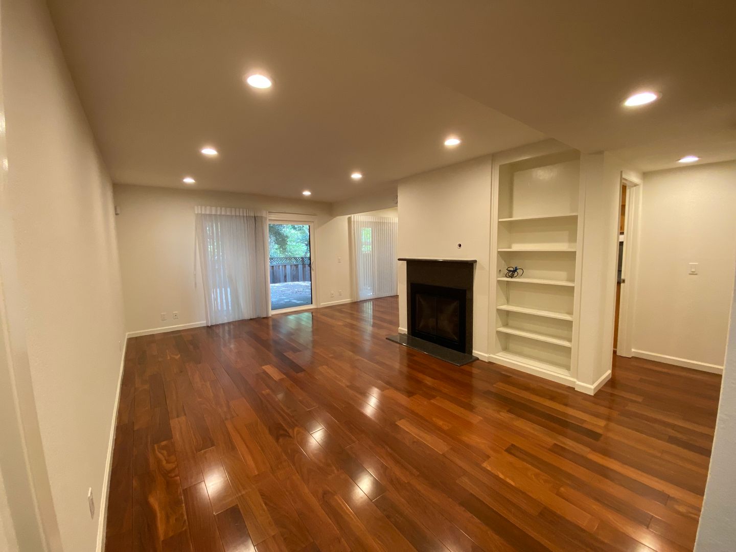 Saratoga Condo: 20812 4th Street, #11