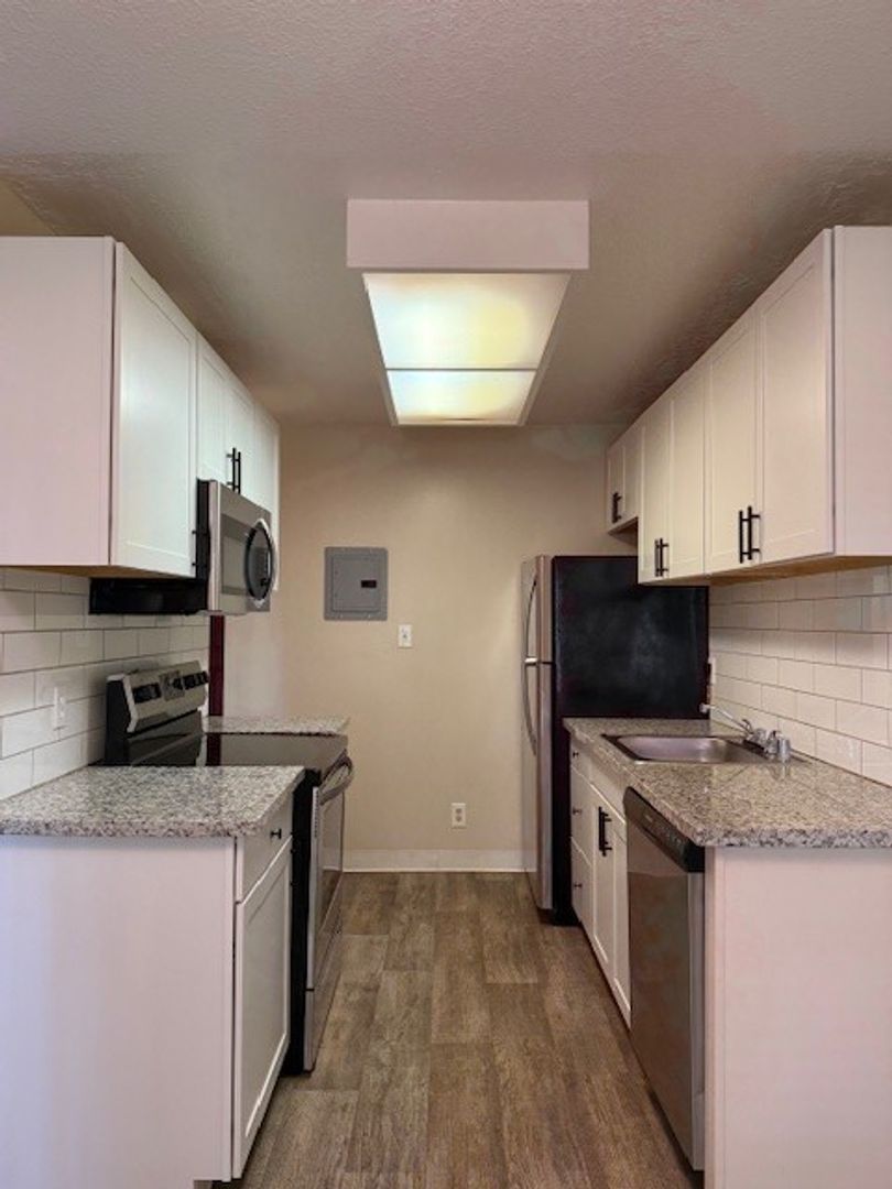 Mountain View Condo: 505 Cypress Point Dr. # 115