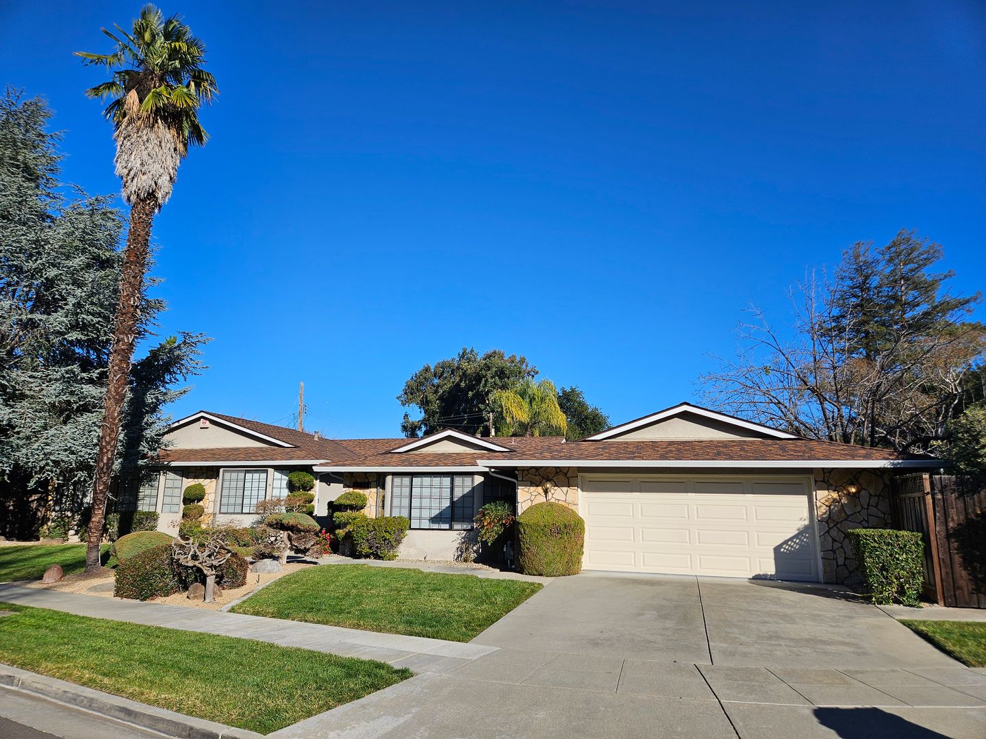 San Jose House: 1014 Twin Brook Drive