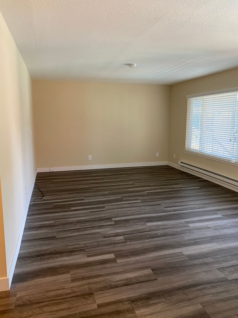 Sunnyvale Apartment: 750 Brahms Way