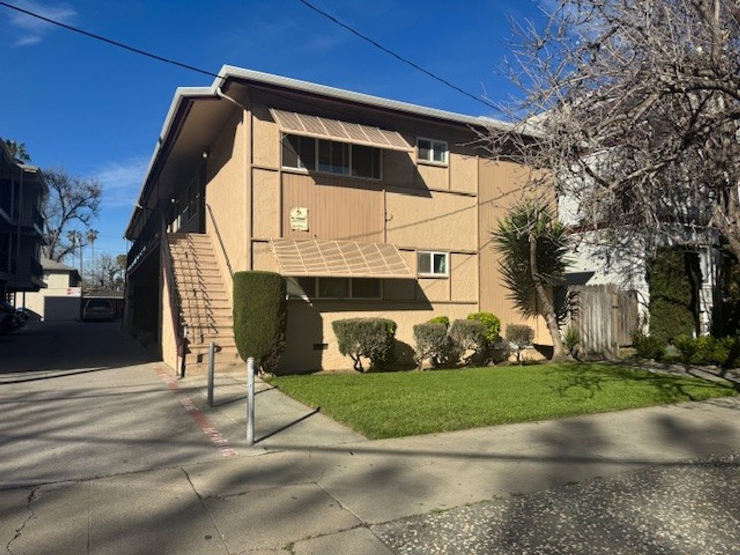 San Jose Apartment: 413 S. 8th Street