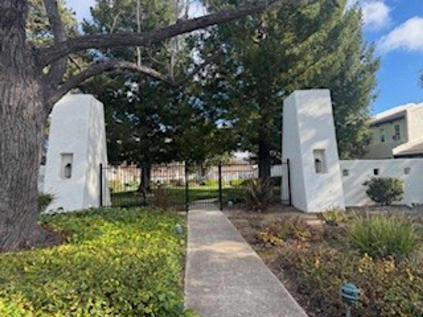 Los Gatos House: 16345 Los Gatos Blvd., #49