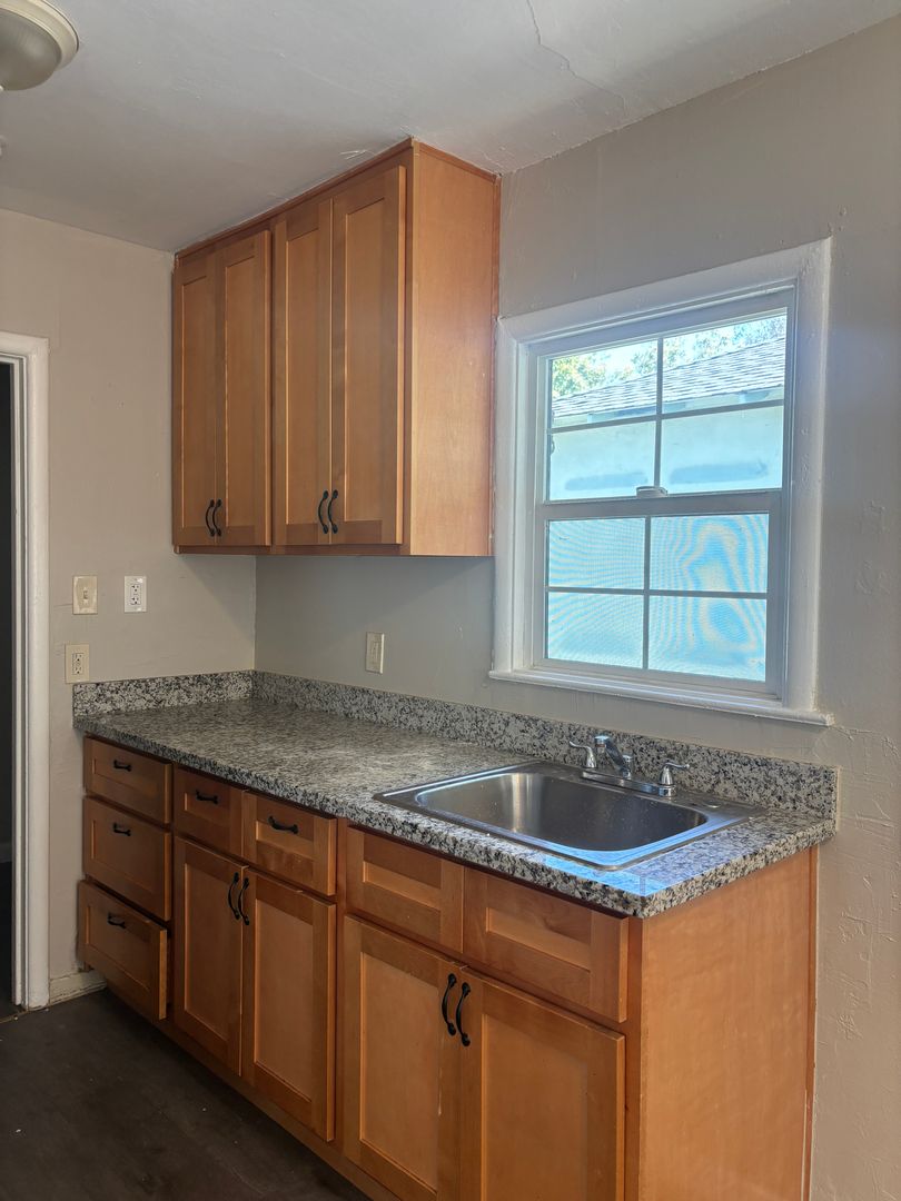 San Jose Apartment: 1817 Stowe Avenue