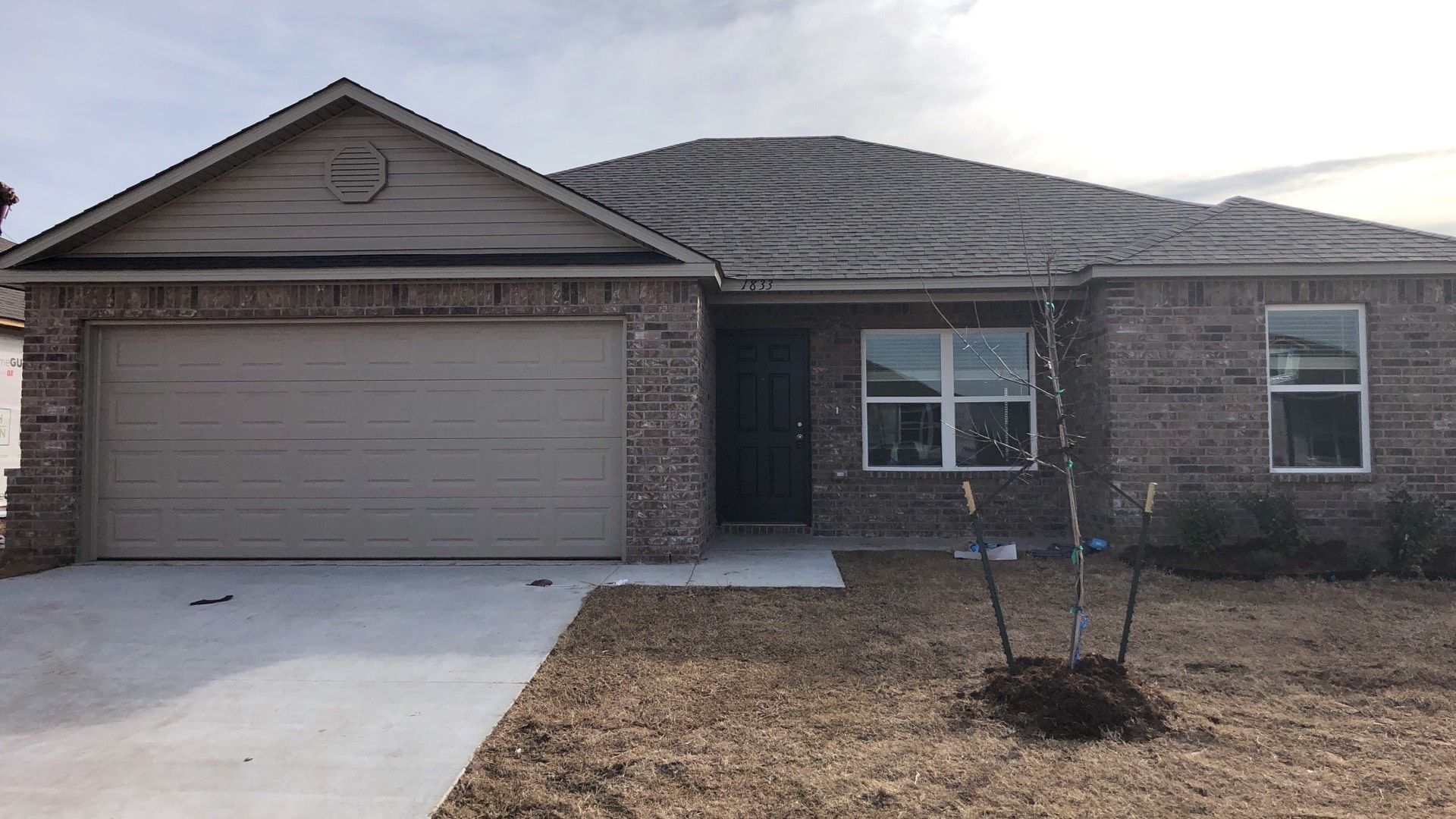 El Reno House: 1833 Jack Rabbit Lane