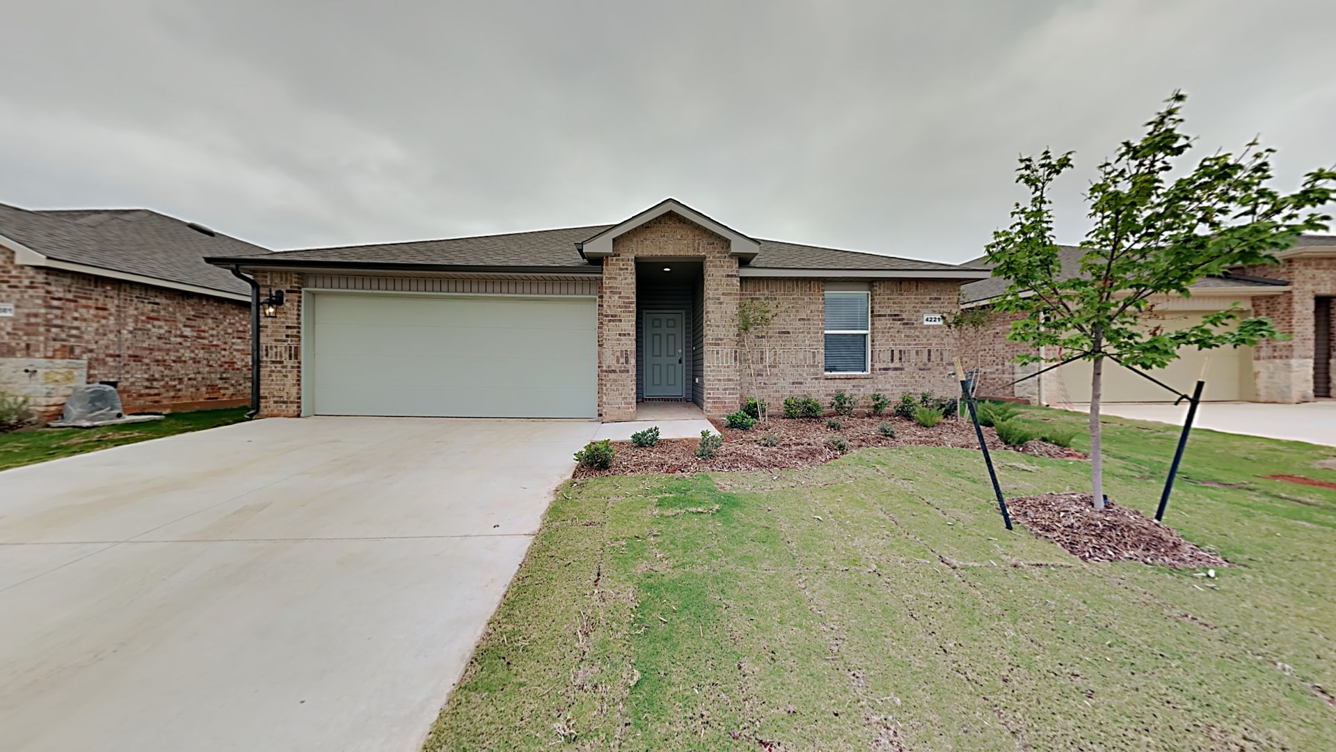 Very Nice 4 Bed 2 Bath Home in Mustang Schools