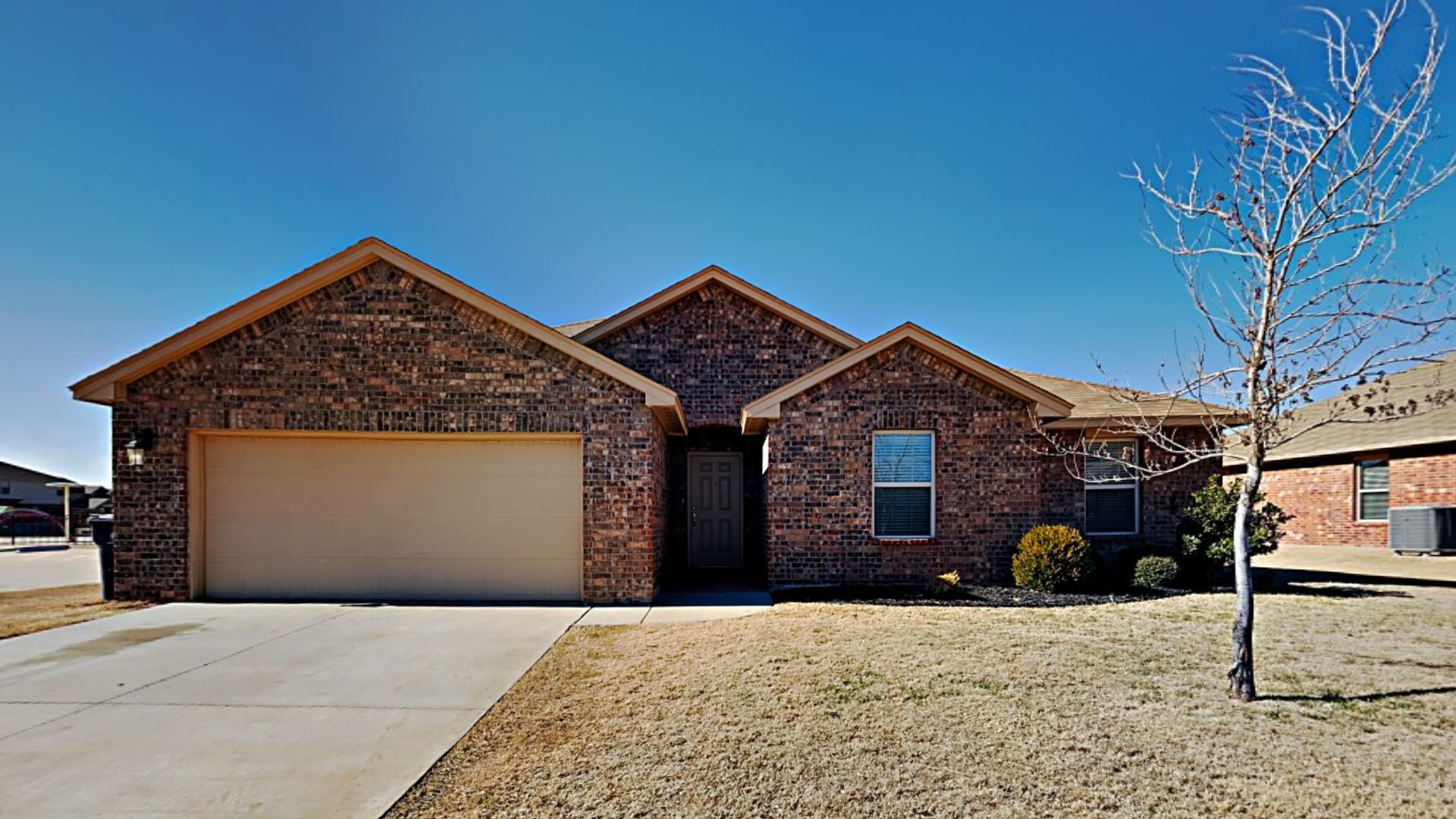 Very Nice 4 Bedroom 2 Bath Home in Yukon Schools