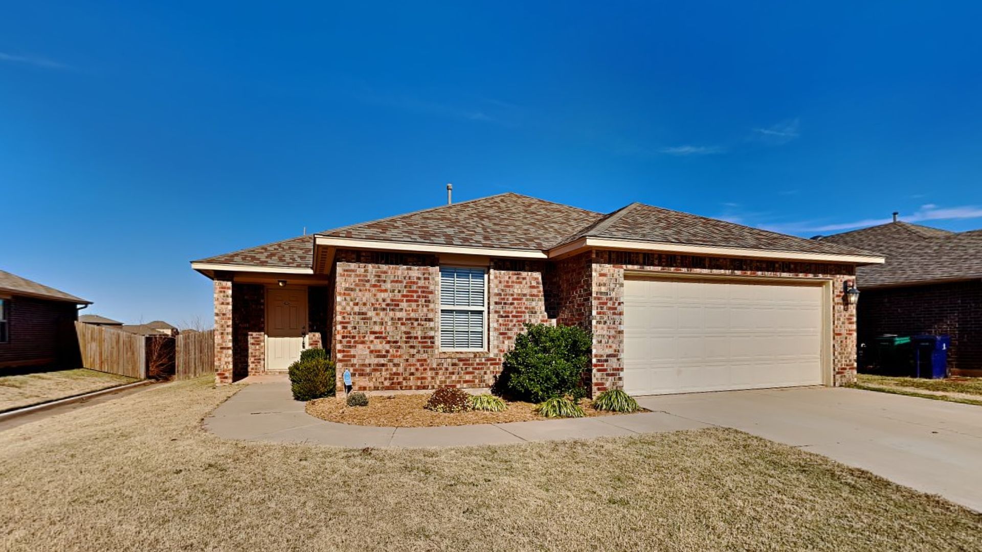 Very Nice 3 Bedroom House in Yukon Schools