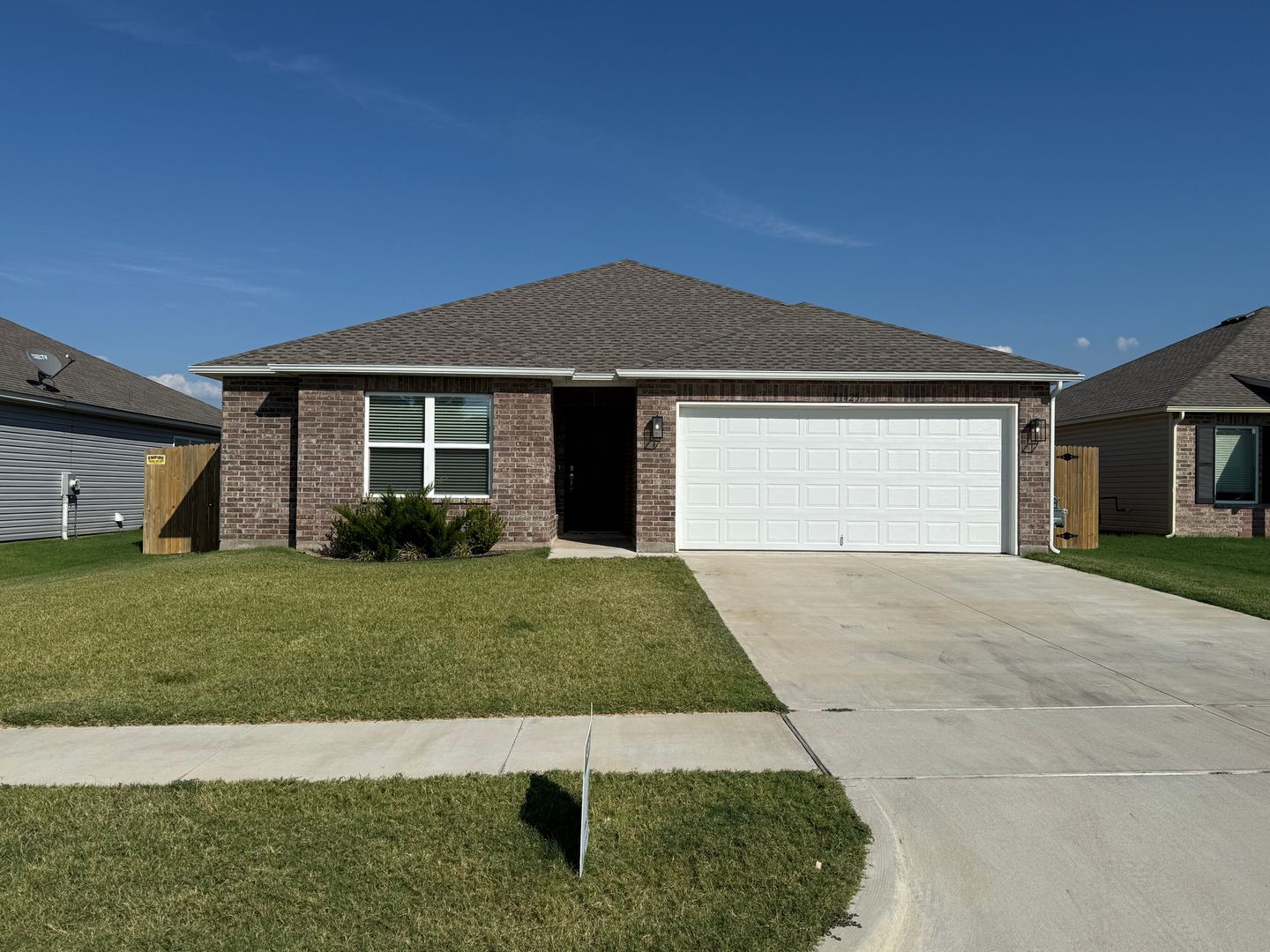 Broken Arrow House: 11425 S. 232nd E. Avenue