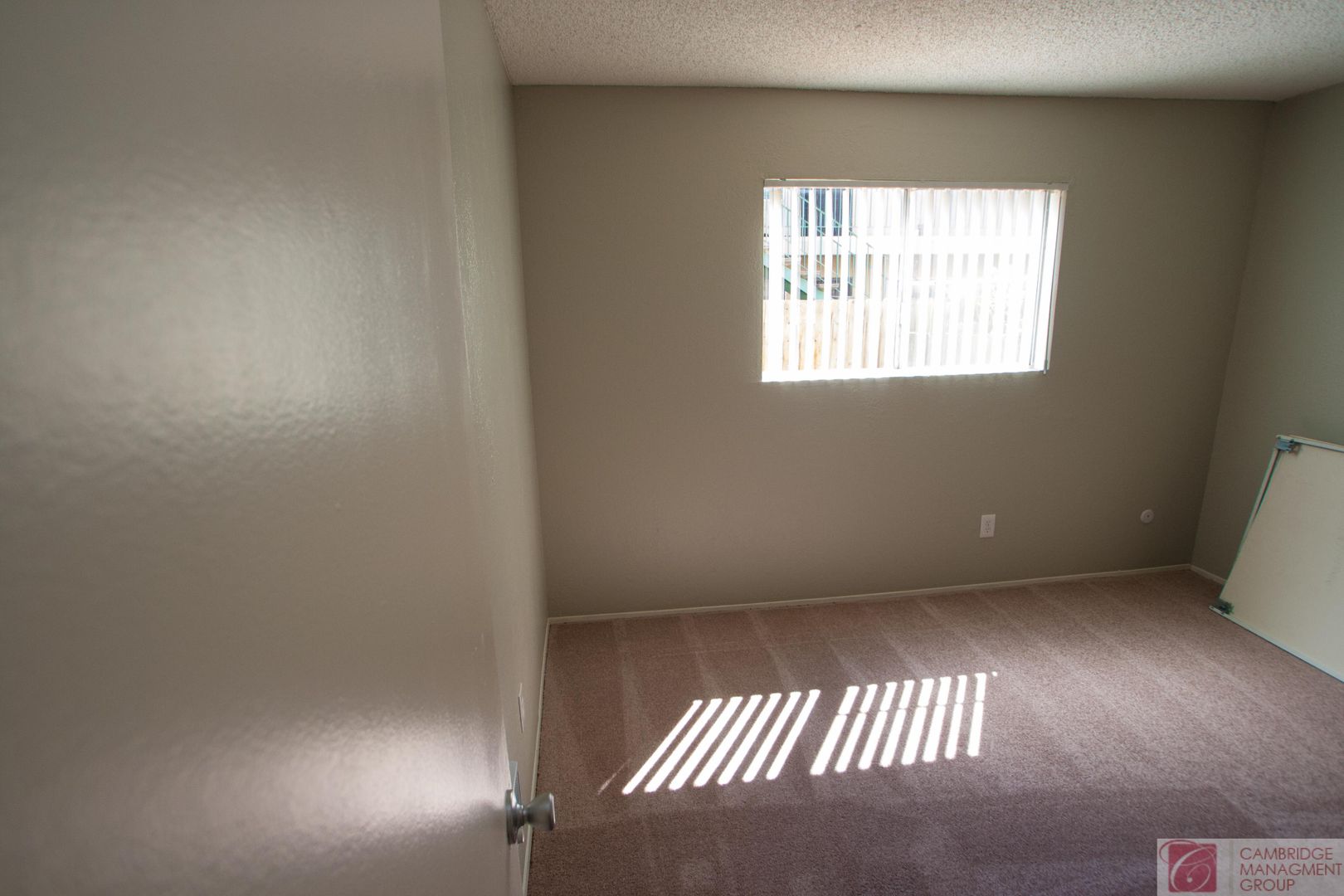 El Cajon Apartment: 1371 E Lexington Ave