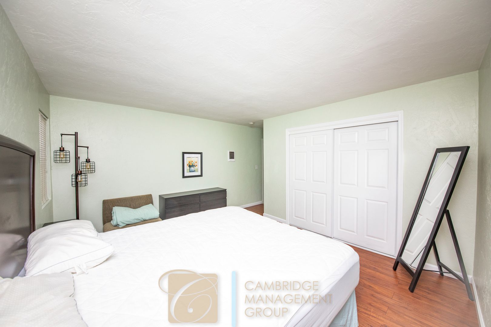 San Diego Apartment: 2954 Mission Blvd