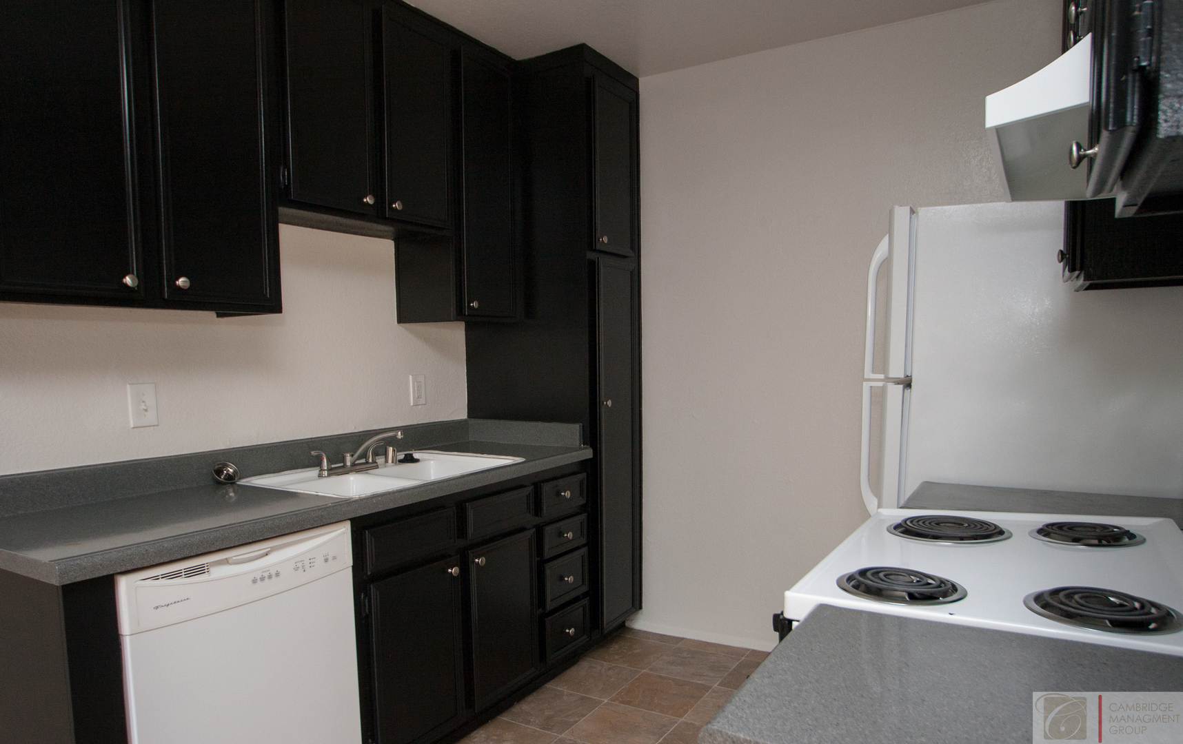 El Cajon Apartment: 1371 E Lexington Ave