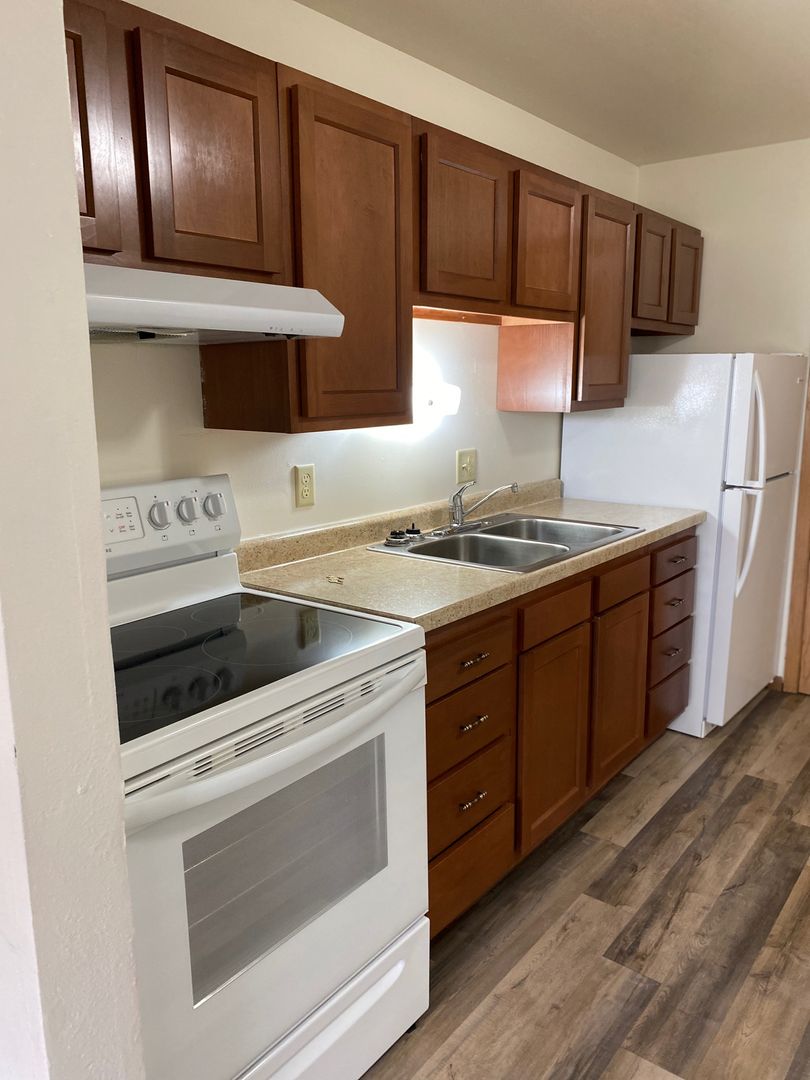 Grand Forks Apartment: 2603 7th Ave S.