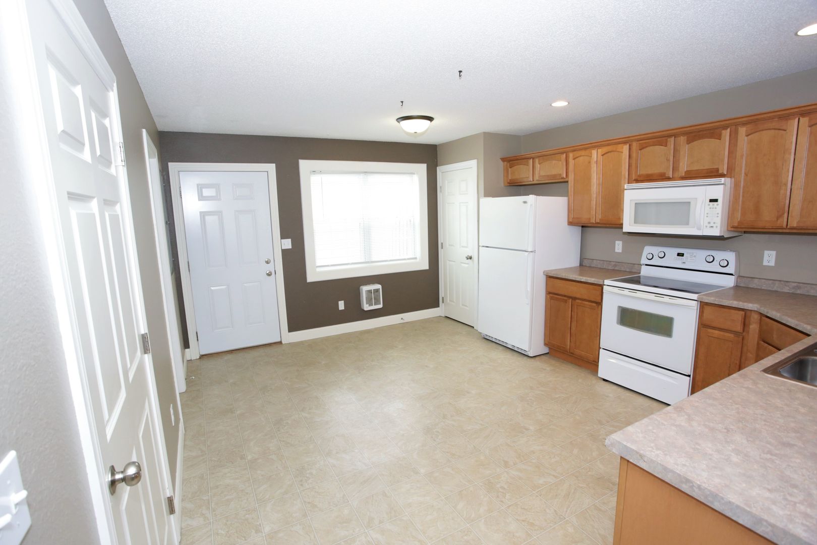 Grand Forks Apartment: 5430 6th Ave North