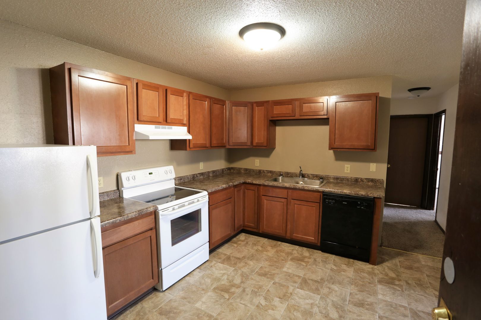 Grand Forks Apartment: 1708 24th Ave S.