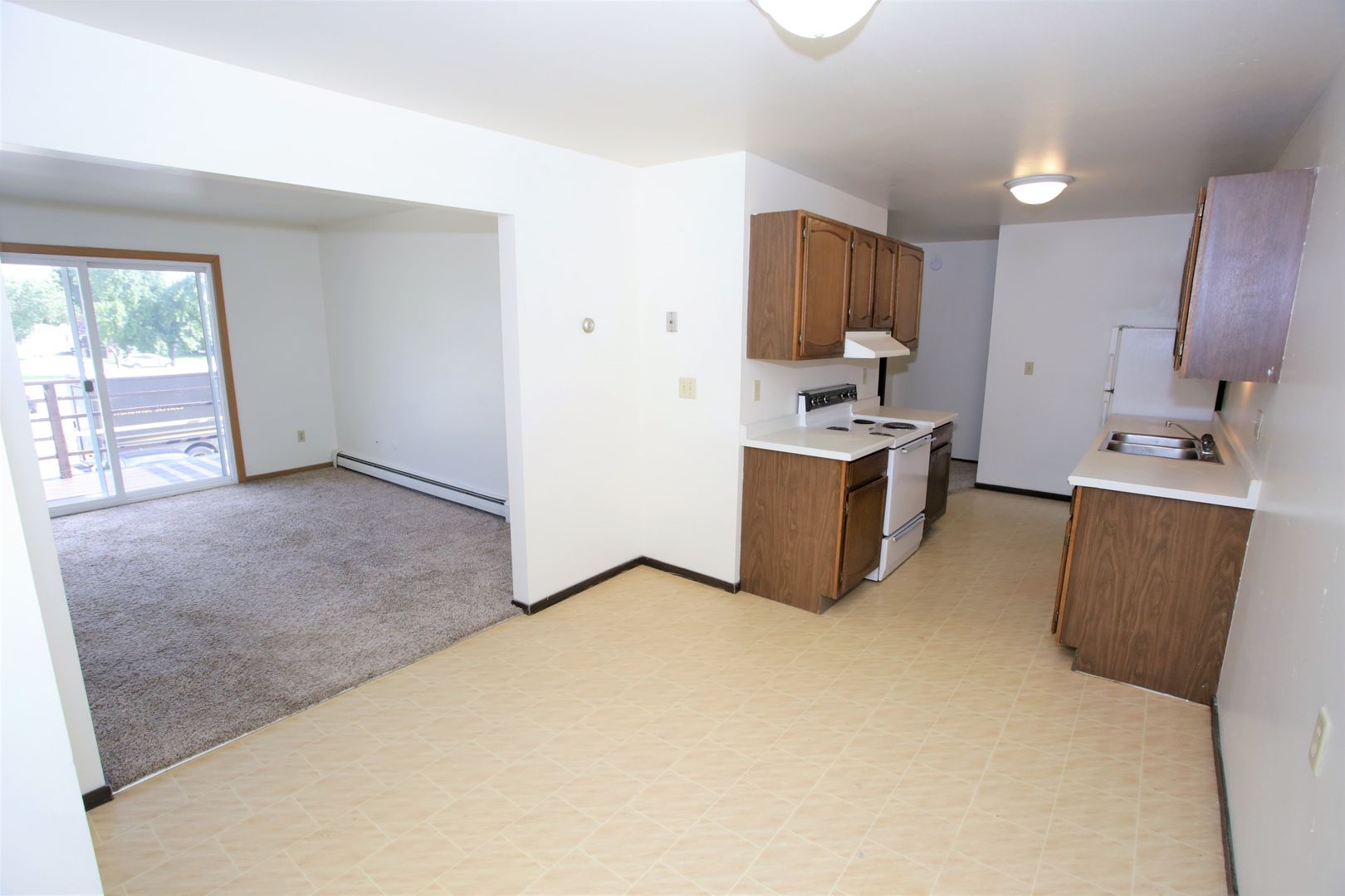 Grand Forks Apartment: 2523 7th Ave South