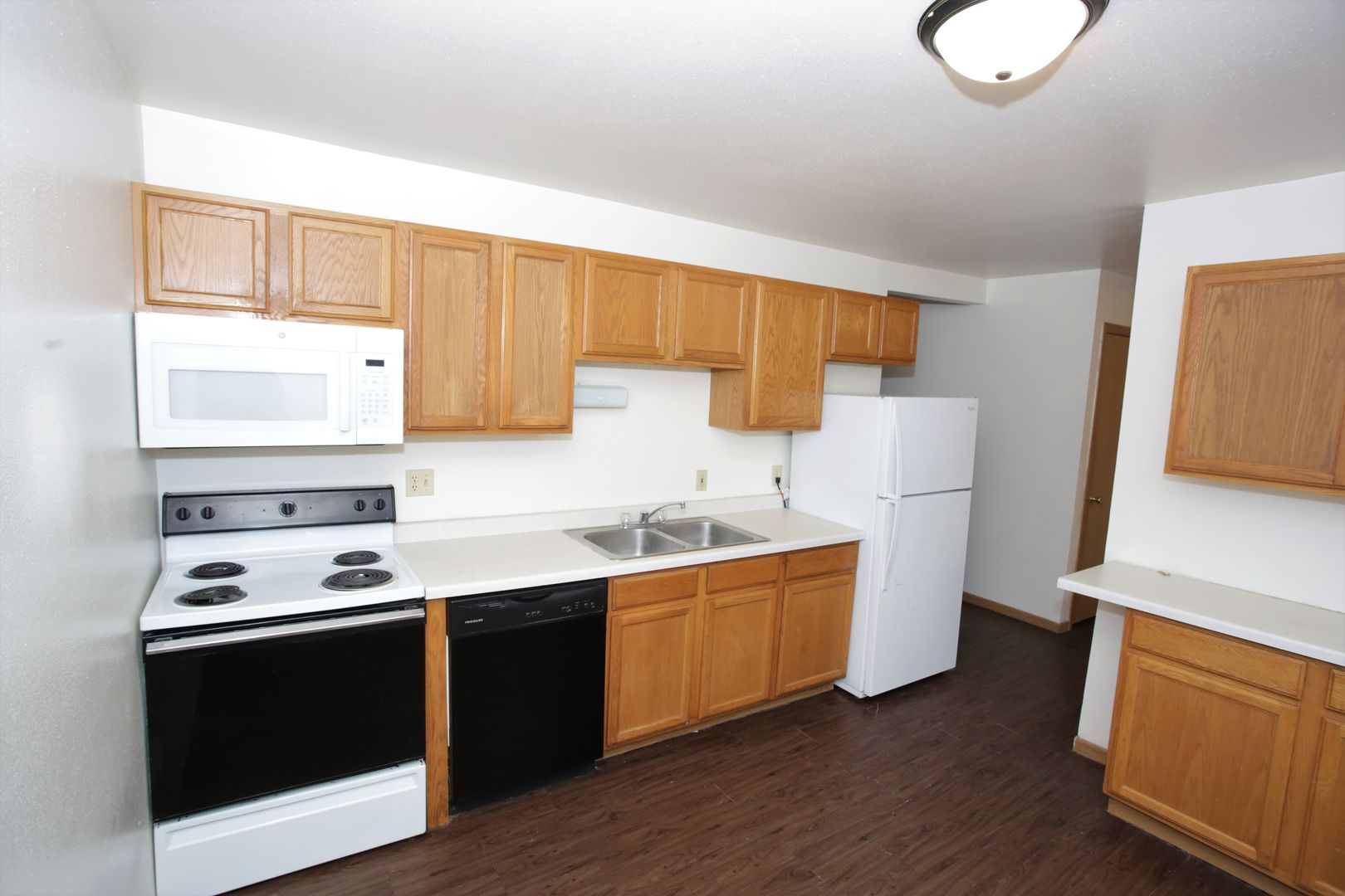 Grand Forks Apartment: 615 1st Ave S