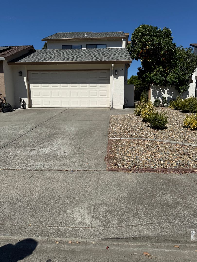 Fairfield Townhome: 1967 Larchmont Circle