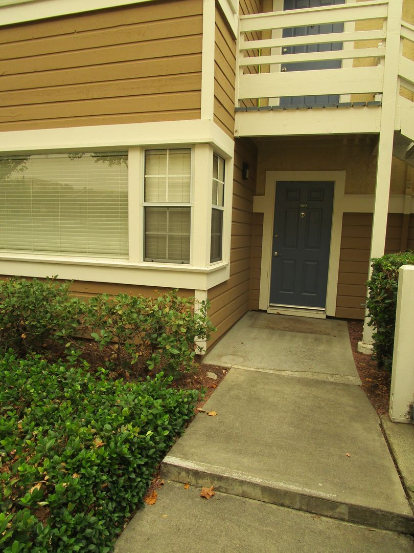 Fairfield House: 2915 N. Texas Street, #160