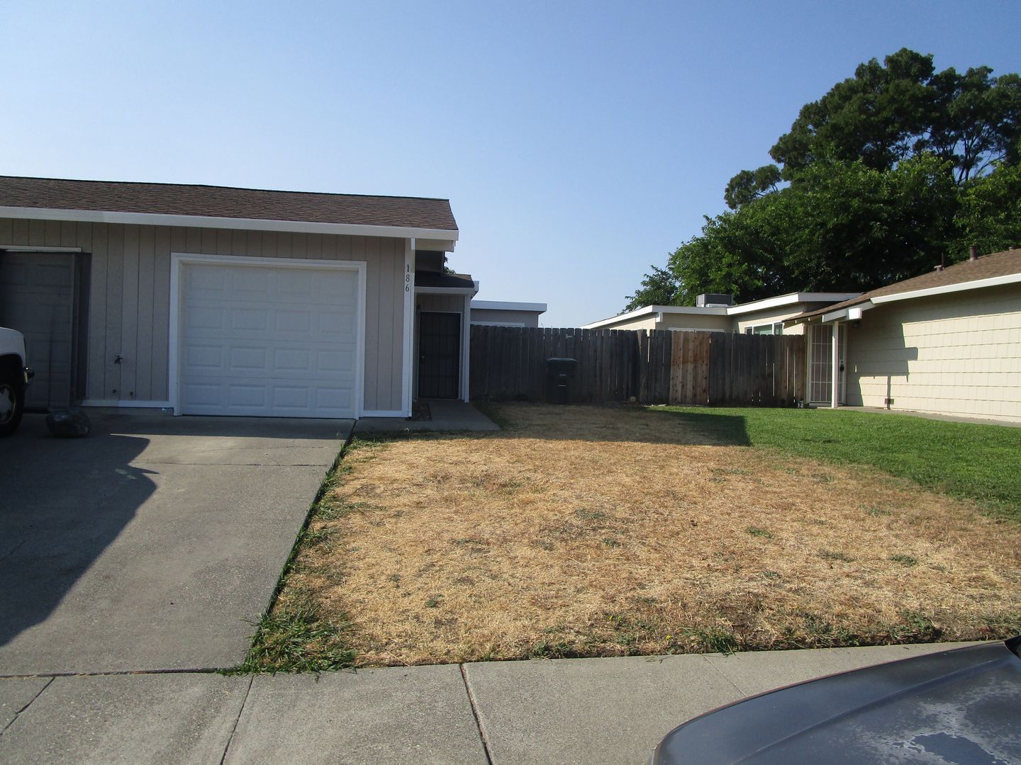 Vacaville Apartment: 184 Woodbury Circle