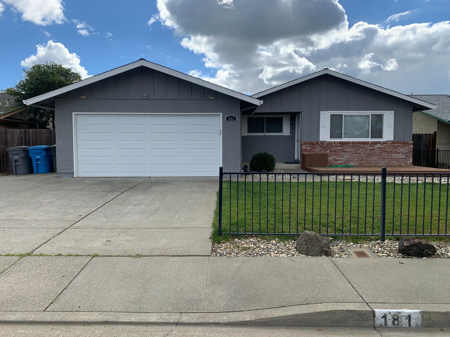 Vacaville House: 181 Carlton Avenue