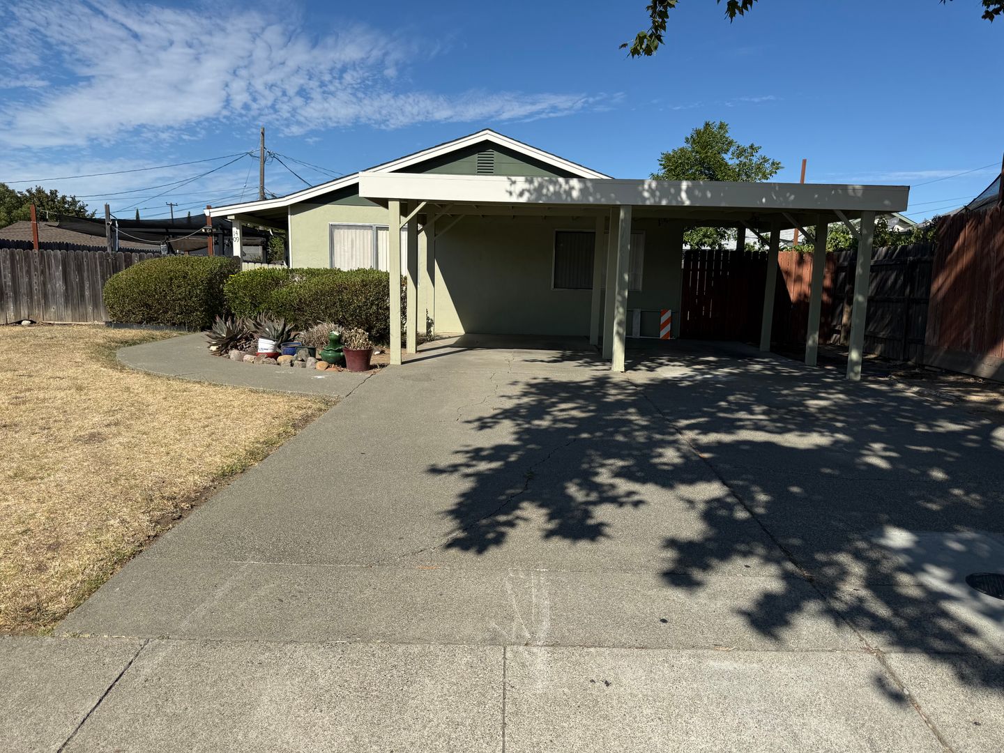 Fairfield Apartment: 1409 Wilson Street, A & B