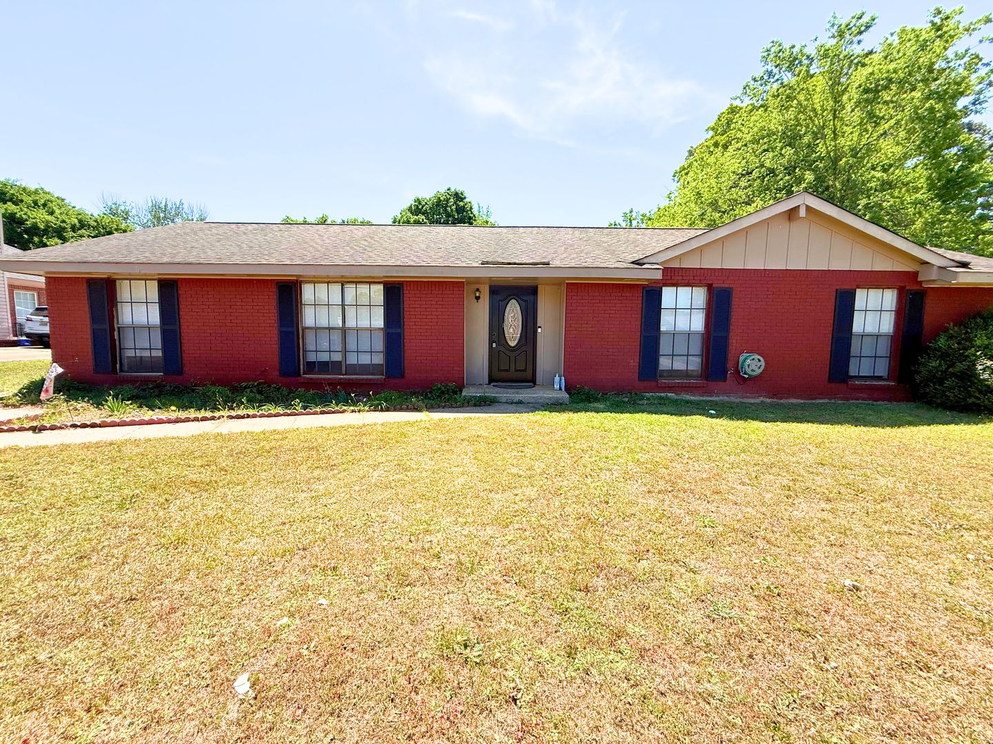 Millbrook House: 164 Camellia Court