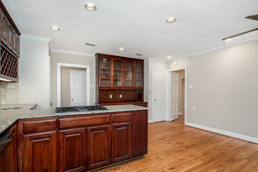 6219 Penrose Ave, Dallas, TX 75214-3041