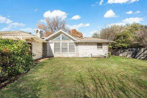 2732 Parkhaven Dr, Plano, TX 75075-1903