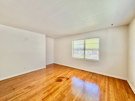 4916 Worth St Apt 4, Dallas, TX 75214-5386