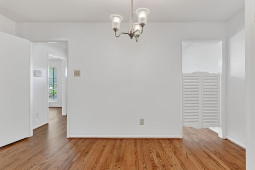 7505 Brentcove Cir, Dallas, TX 75214-1808