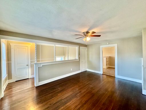 5738 Worth St, Dallas, TX 75214-4611