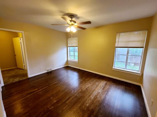 9867 Carnegie Pl, Dallas, TX 75228-3611