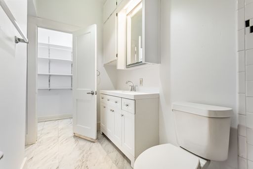 5925 Worth St, Dallas, TX 75214-4456