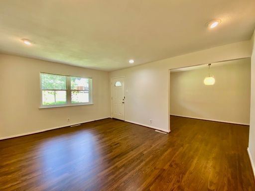 2125 Forest Oaks Dr, Dallas, TX 75228-5309