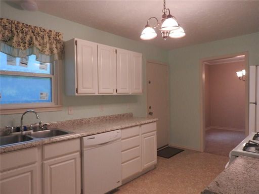 3226 San Medina Ave, Dallas, TX 75228-3128