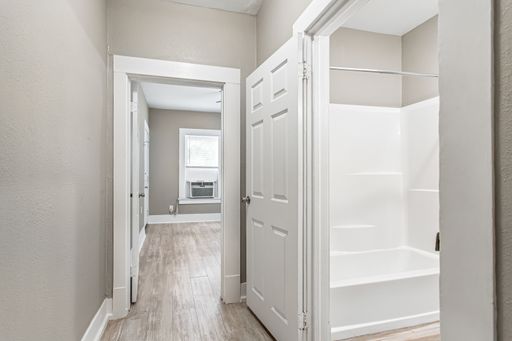 5736 Worth St, Dallas, TX 75214-4611