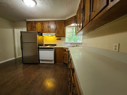 9867 Carnegie Pl, Dallas, TX 75228-3611