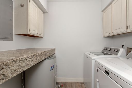 13109 Burninglog Ln, Dallas, TX 75243-2127