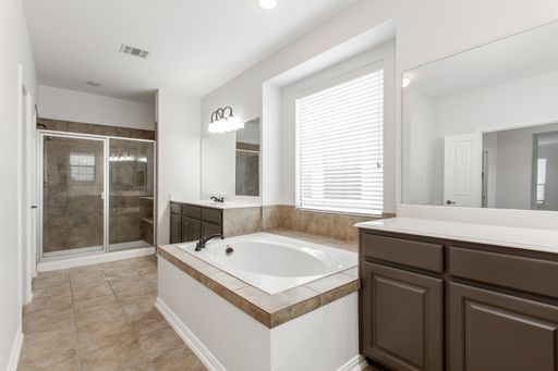 4738 Coyote Trl, Dallas, TX 75227-2821