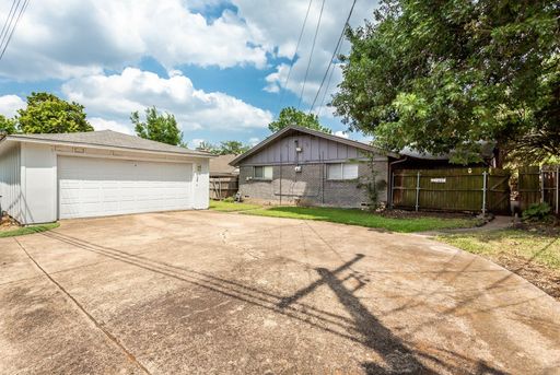 7445 Brentcove Circle, Dallas, TX 75214-1806