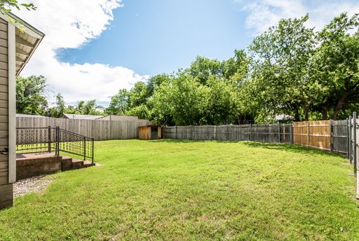 10943 Desdemona Dr, Dallas, TX 75228-2532