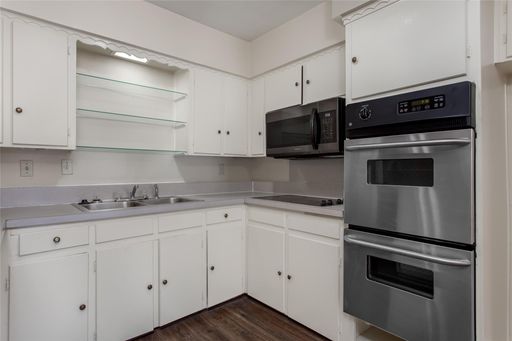 7445 Brentcove Circle, Dallas, TX 75214-1806