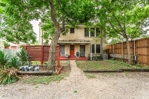 4807 1/2 Reiger Ave, Dallas, TX 75246-1264