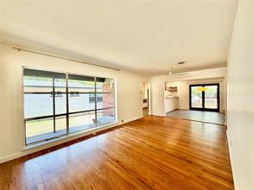 2223 Forest Oaks Dr, Dallas, TX 75228-5315