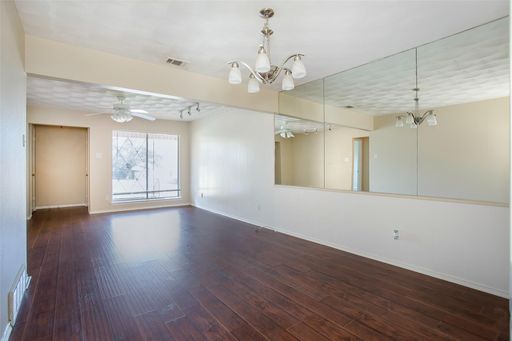 7010 Kingsbury Dr, Dallas, TX 75231-7202