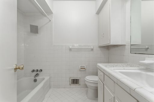 7505 Brentcove Cir, Dallas, TX 75214-1808