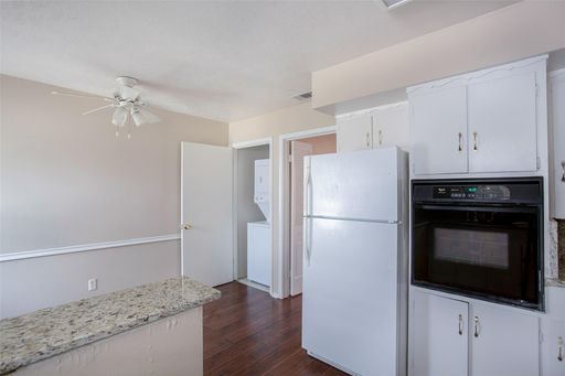 7010 Kingsbury Dr, Dallas, TX 75231-7202
